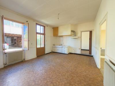 For sale Vierzon 4 rooms 110 m2 Cher (18100) photo 3