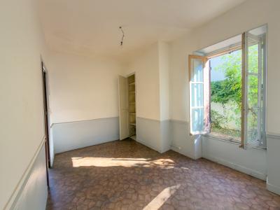 For sale Vierzon 4 rooms 110 m2 Cher (18100) photo 4