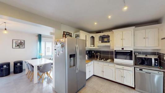 For sale Vierzon 7 rooms 143 m2 Cher (18100) photo 4