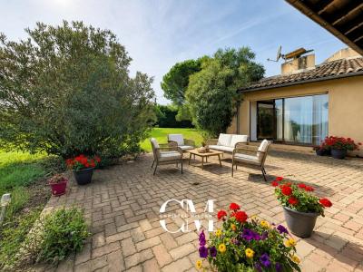 For sale Galgon 7 rooms 207 m2 Gironde (33133) photo 0