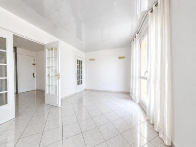 For sale Thionville 4 rooms 82 m2 Moselle (57100) photo 2