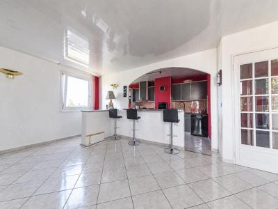 For sale Thionville 4 rooms 82 m2 Moselle (57100) photo 3