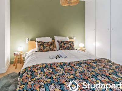 Louer Appartement 42 m2 Paris-6eme-arrondissement