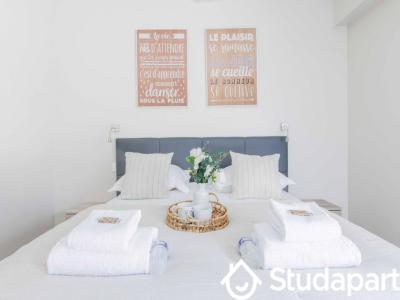 Louer Appartement Paris-17eme-arrondissement 3000 euros