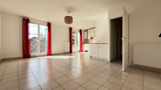 For rent Louvres 4 rooms 79 m2 Val d'Oise (95380) photo 2