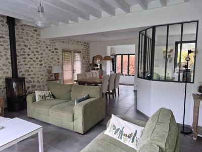 Acheter Maison Bullion 572000 euros