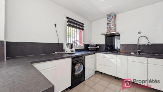 For sale Miramas 5 rooms 94 m2 Bouches du Rhone (13140) photo 4