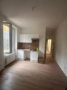 For rent Venissieux 1 room 17 m2 Rhone (69200) photo 0