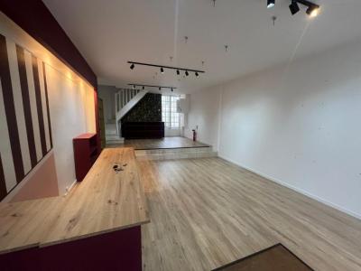 Annonce Location Local commercial Paris-17eme-arrondissement 75
