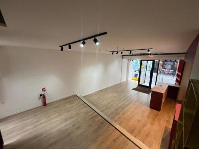 Louer Local commercial Paris-17eme-arrondissement 33600 euros