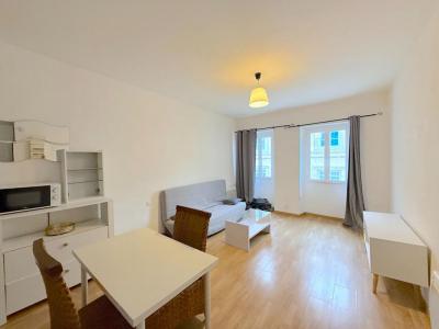 For rent Pauillac 1 room 22 m2 Gironde (33250) photo 0