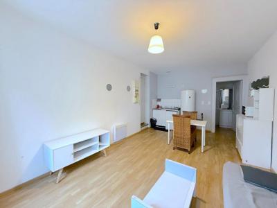 For rent Pauillac 1 room 22 m2 Gironde (33250) photo 4