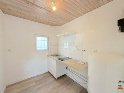 Louer Maison Saint-seurin-sur-l'isle 395 euros