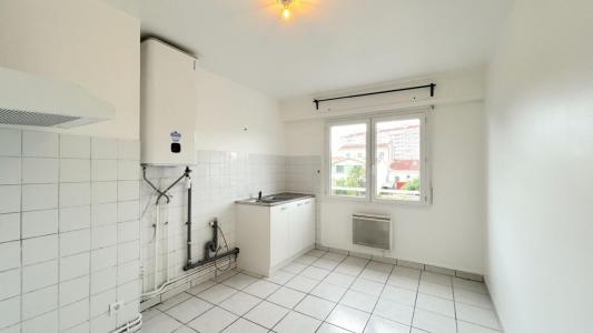 Louer Appartement 68 m2 Bordeaux