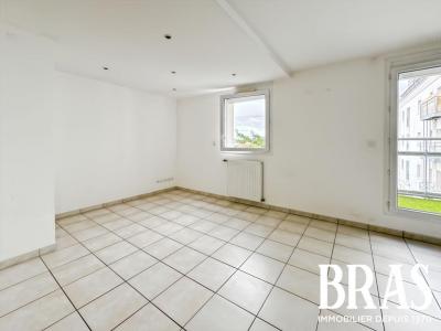 For sale Nantes 3 rooms 70 m2 Loire atlantique (44200) photo 4