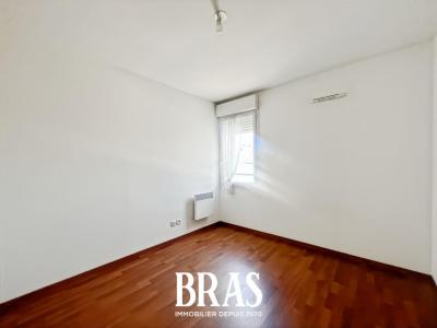 For sale Nantes 3 rooms 63 m2 Loire atlantique (44100) photo 2