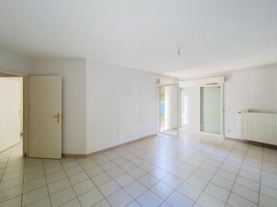 For sale Gex 3 rooms 69 m2 Ain (01170) photo 4