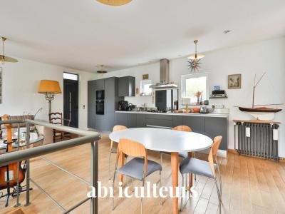 For sale Issy-les-moulineaux 6 rooms 140 m2 Hauts de Seine (92130) photo 4