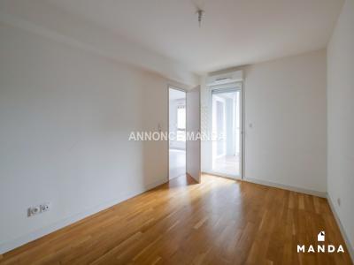 Louer Appartement Lyon-3eme-arrondissement 818 euros