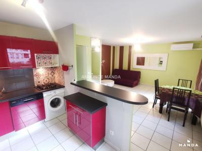 Louer Appartement Lyon-7eme-arrondissement 975 euros