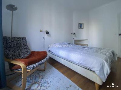 Louer Appartement Courbevoie 1297 euros