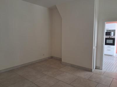 For rent CENTRE VILLE 3 rooms 91 m2 Yonne (89100) photo 1