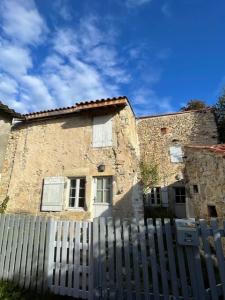 Annonce Location 4 pi�ces Maison Artonne 63