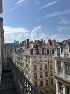 For rent Lyon-2eme-arrondissement 4 rooms 108 m2 Rhone (69002) photo 0