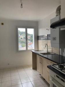 For rent Nimes 4 rooms 64 m2 Gard (30000) photo 2