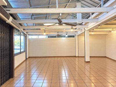Acheter Local commercial Saint-gilles-les-bains