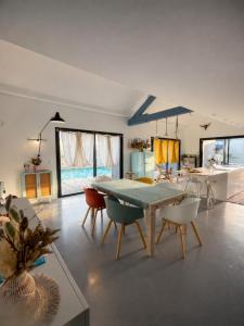 For sale Vertou 5 rooms 159 m2 Loire atlantique (44120) photo 2