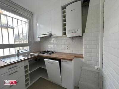 For rent Paris-17eme-arrondissement 4 rooms 78 m2 Paris (75017) photo 4
