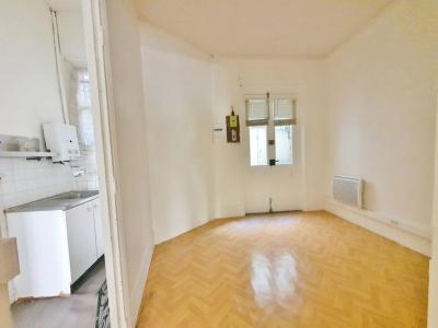 Louer Local commercial Paris-11eme-arrondissement 12000 euros