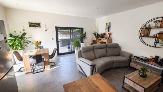 For sale Tullins 4 rooms 90 m2 Isere (38210) photo 2
