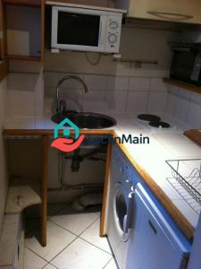 Louer Appartement 28 m2 Paris-10eme-arrondissement