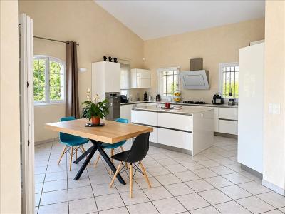 For rent Gaude 4 rooms 154 m2 Alpes Maritimes (06610) photo 2