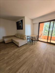 For rent Mougins 1 room 26 m2 Alpes Maritimes (06250) photo 1