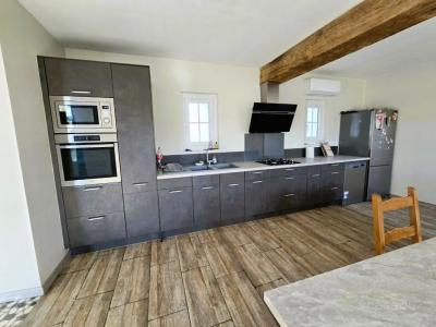 For sale Brousse 5 rooms 145 m2 Charente maritime (17160) photo 2