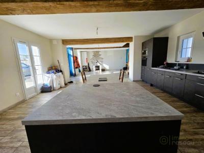 For sale Brousse 5 rooms 145 m2 Charente maritime (17160) photo 3