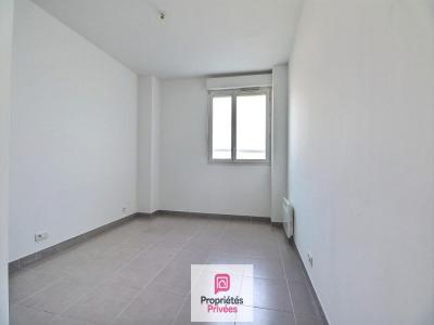 Louer Appartement Acheres 1000 euros