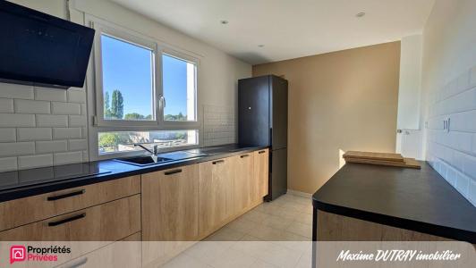 For rent Tours 3 rooms 69 m2 Indre et loire (37200) photo 0