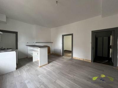 Louer Appartement 42 m2 Saint-germain-les-belles