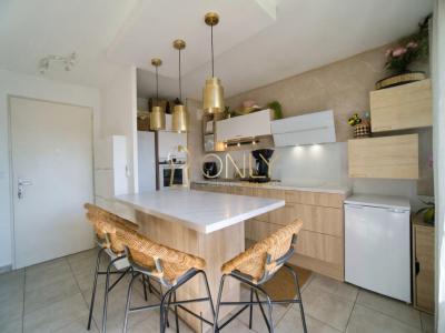 For sale Vaulx-en-velin 3 rooms 57 m2 Rhone (69120) photo 0