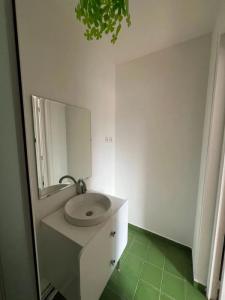 For rent Gennevilliers 1 room 26 m2 Hauts de Seine (92230) photo 0