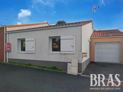 For sale Roche-sur-yon 3 rooms 69 m2 Vendee (85000) photo 0