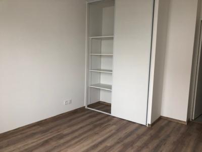 Louer Appartement Saint-priest 803 euros