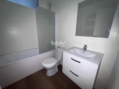 For rent Perenchies 2 rooms 40 m2 Nord (59840) photo 3