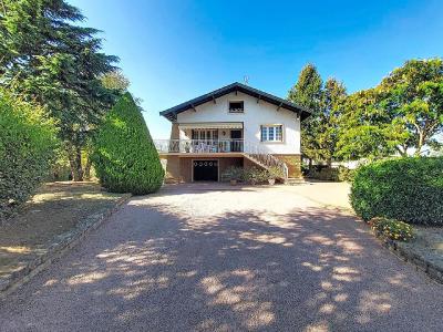 For sale 5 rooms 114 m2 Rhone (69400) photo 0