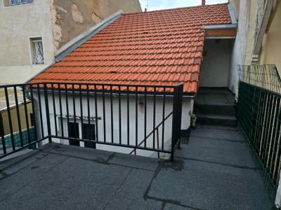 For sale Vichy 3 rooms 61 m2 Allier (03200) photo 2