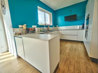 For sale Guerande 8 rooms 209 m2 Loire atlantique (44350) photo 2